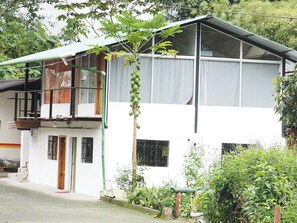 Exterior - Butterfly and Bird Julio Tours-Ecolodge (Nanegal)