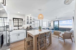 Interior - Luxury Ground S Oceanfront Unit with Boardwalk Lounge Firepit - AC (San Diego)