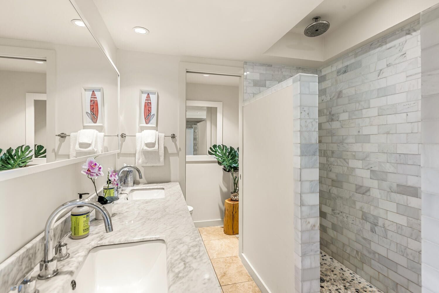 Shower, jetted bath, towels, soap