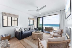 TV, fireplace - Luxury oceanfront fourplex with roof deck, sleeps 22 (San Diego)