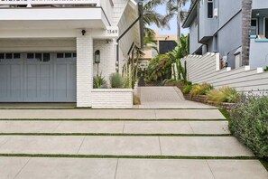Exterior - Neptune Hidden Gem Coastal (Encinitas)