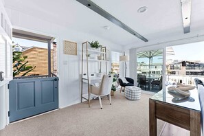 Interior - Stunning BayVIEW Home with Epic Waterfront Views! (Newport Beach)