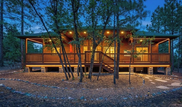Exterior - Mountain Retreat w/ patio | Near downtown (Show Low)