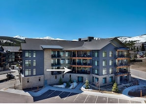 Exterior - Mountain Condo w/Hot Tub-Walk to Town-Mountain Shuttle (Winter Park)