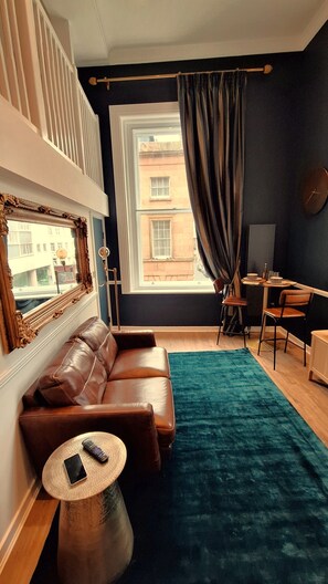 Smart TV - The Blu Bank House (Liverpool)
