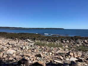 Beach towels - Manset oceanfront 3-bedroom home with sweeping views (Southwest Harbor)