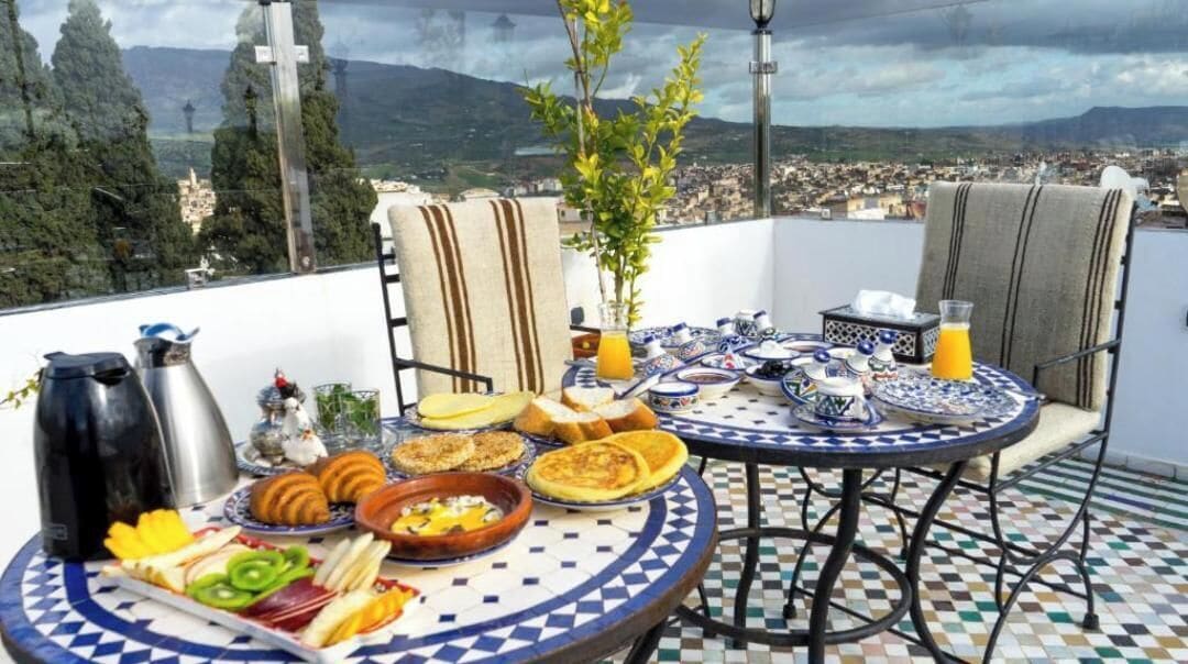 Desayuno completo incluido todos los días 