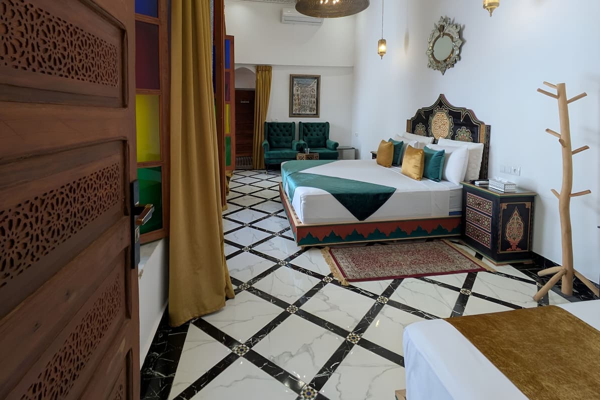 Suite, balcó, vistes al parc