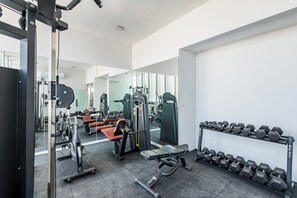 Fitness facility - Stylish Beachside Apartment - 5th & 10th Avenue (Playa del Carmen)