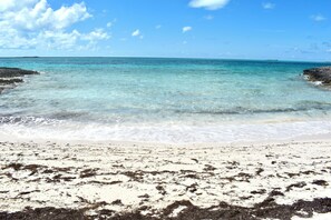 Sur la plage, serviettes de plage