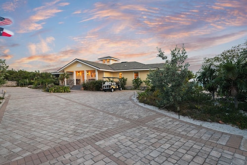 Secluded Private Beachfront Villa on Staniel Cay in Exumas Bahamas