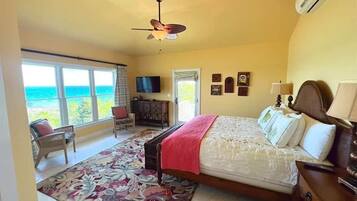4 bedrooms, iron/ironing board, travel crib, free WiFi