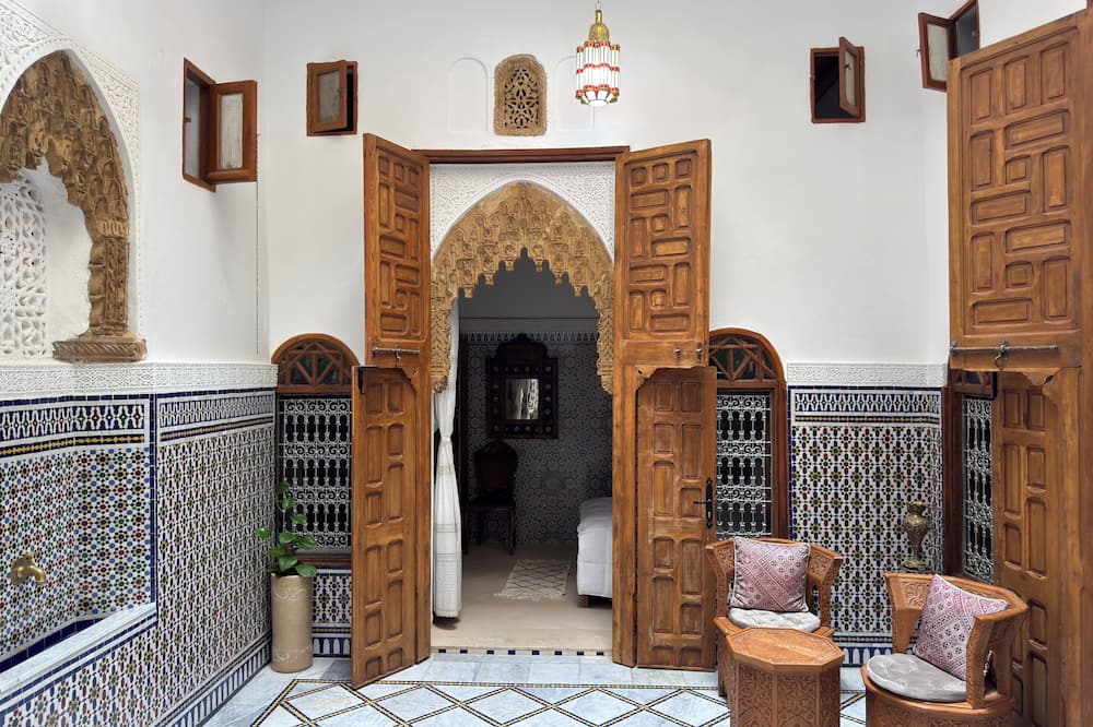 Riad AYA
