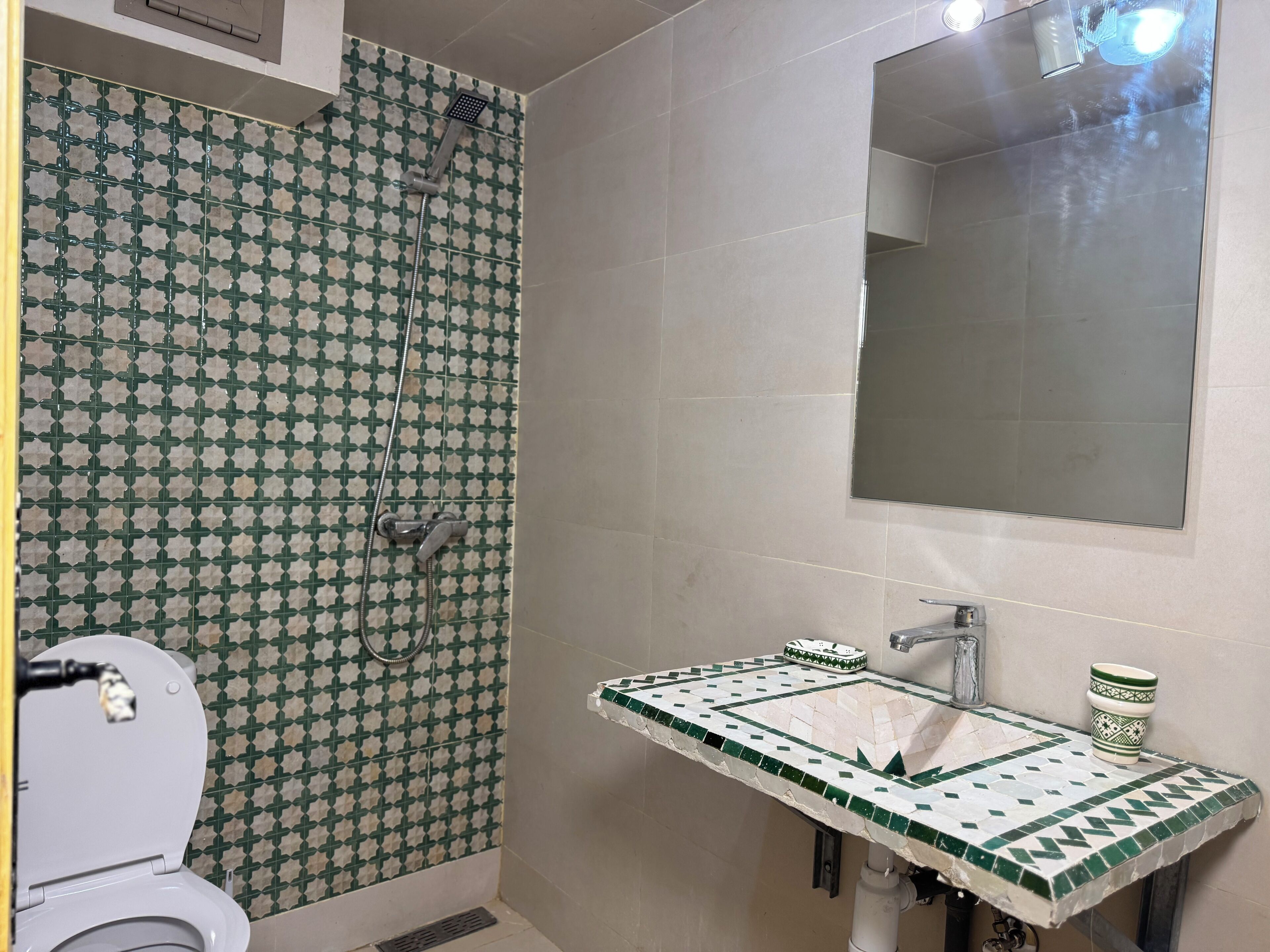 Standard Double Room, Courtyard View | Bathroom