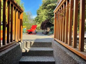 Property grounds - Swan Lake Oasis (Victoria)