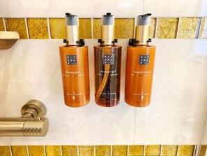 Équipements de salle de bain