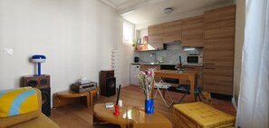 Interior - Old Puteaux, cosy near La Défense (Puteaux)