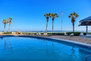 Pool - Windward Pointe 1504 (Orange Beach)