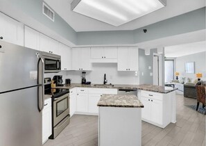Private kitchen - Windward Pointe 1504 (Orange Beach)