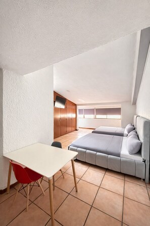1 bedroom, WiFi, bed sheets - BOWRA SUITE NINA, CONSULATE AREA (Zapopan)