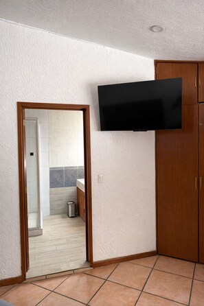Interior - BOWRA SUITE NINA, CONSULATE AREA (Zapopan)