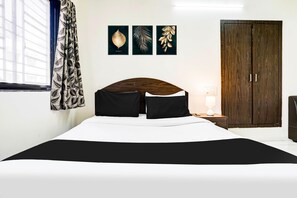 House - Hotel O Nashik Near Vijay Mamta Theatre (Nashik)