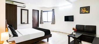 Deluxehotel O Nashik Near Vijay Mamta Theatre