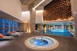 Indoor pool - Seaton International Hotel Chengdu (Chengdu)