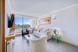 TV - Angamos Coast Luminous Apartment 3D in Reñaca (Viña del Mar)