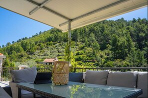 Outdoor dining - Secluded Olive Grove Villa in Korčula – Villa Gršćica (Blato)