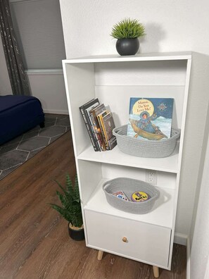 Interior - Modern Ground-Level Suite | King Bed, Near Airport (Fairbanks)