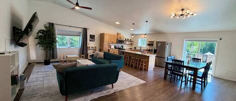 TV, stereo, offices