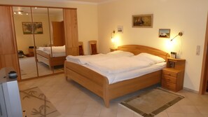 2 Schlafzimmer, Bügeleisen/Bügelbrett, WLAN, Bettwäsche