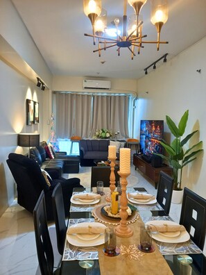 Dining - Ideal Family Getaway Connected to Eastwood Mall (Metro Manila, Quezon City)