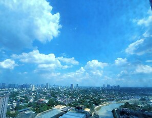 View from property - Ideal Family Getaway Connected to Eastwood Mall (Quezon City)