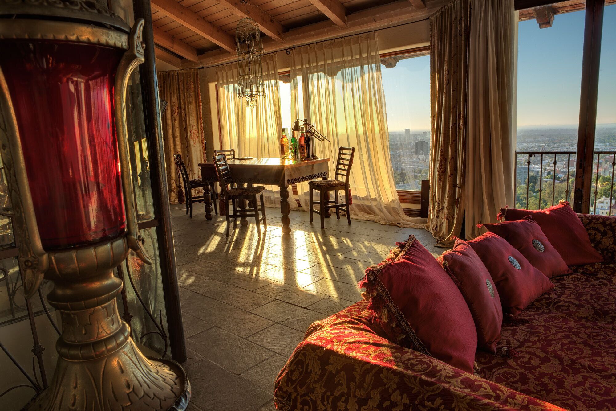 Hollywood Hills 6,000 Sq.ft. Villa In The Sky - Amazing Views - Hollywood, CA