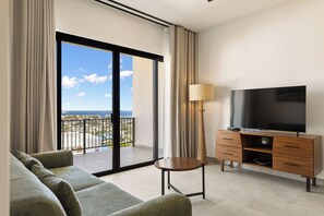 Living area - 2-bedroom Apt w AC, Gym, Rooftop Infinity Pool Close to Downtown Cabo San Lucas (Cabo San Lucas)