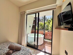 Iron/ironing board, Internet, bed sheets - Tulum & comfort Travel Apartment 2DB 1BR + Jacuzzi, gym, cinema, swimming pools and more (Tulum)