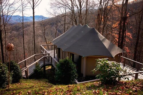 Elk & Embers Mountain Hideaway