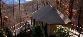 Elk & Embers Mountain Hideaway