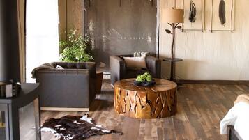 Tanager | Interior
