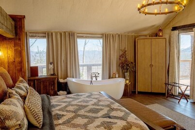 Elk & Embers Mountain Hideaway