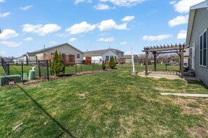 Property grounds - Blue Moon Ranch in Bloomington (Bloomington)