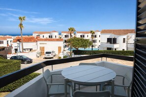 Outdoor dining - Brisa del Mar 54 (Los Delfines)