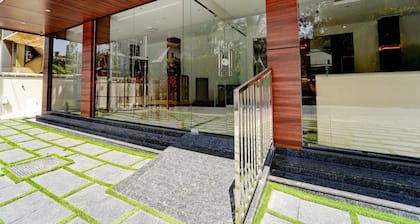 Super Townhouse Oak Cochin