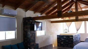 Family Quadruple Room, Balcony | Interior