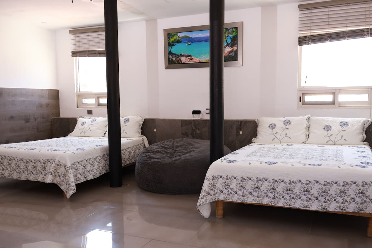 Habitación cuádruple Deluxe