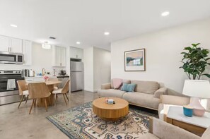 Maison Luxe, 2 chambres, cuisine | Intérieur