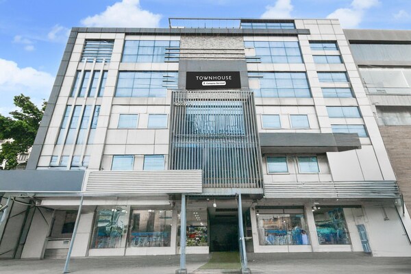 Deluxegrace Complex - Hyderabad