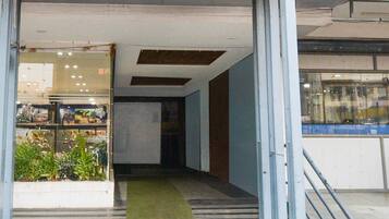 House | Reception